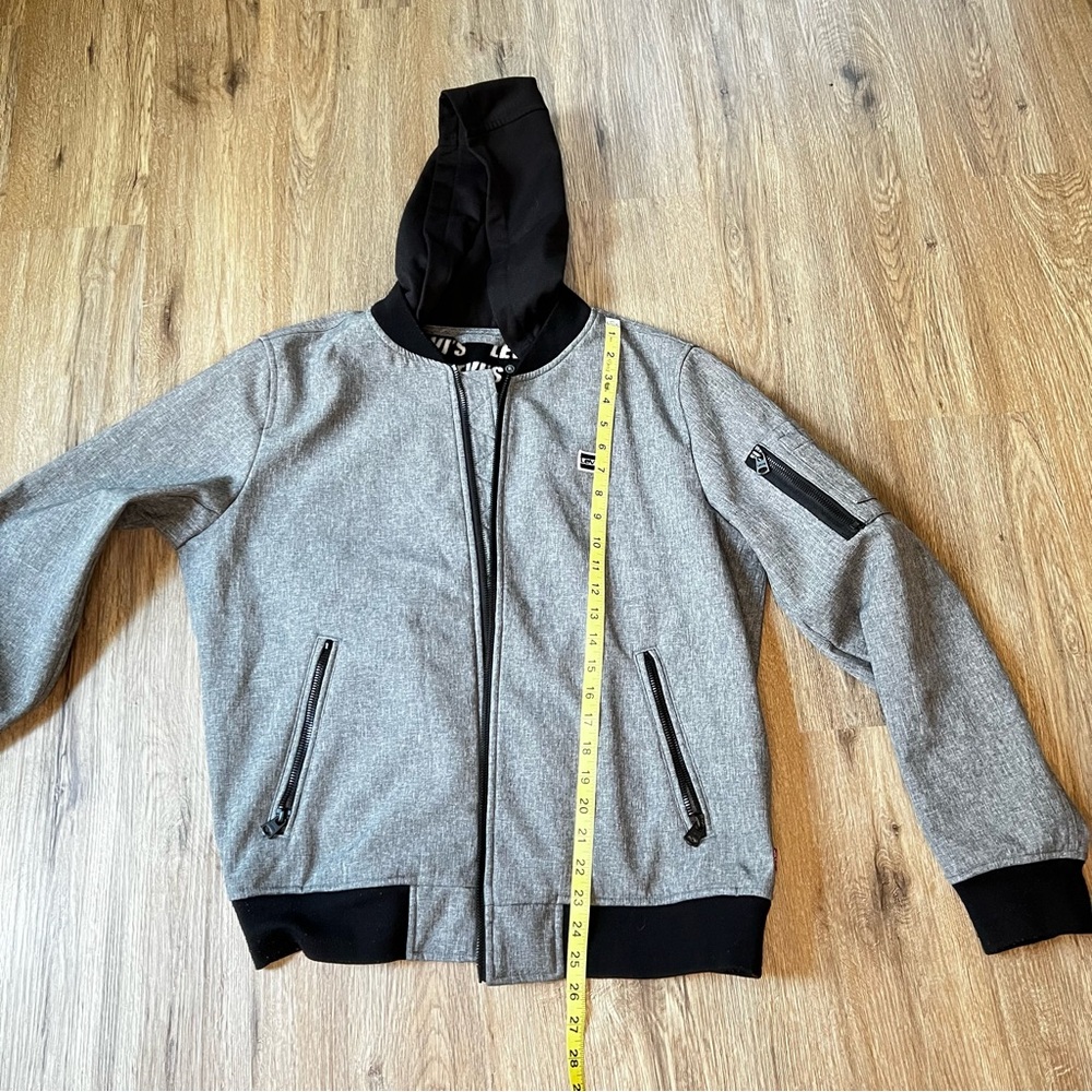 LEVI'S Men Hooded Water Resistant Softshell Bomber Jacket - Picture 10 of 12